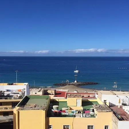 Barrio Rojo Apartman Arona